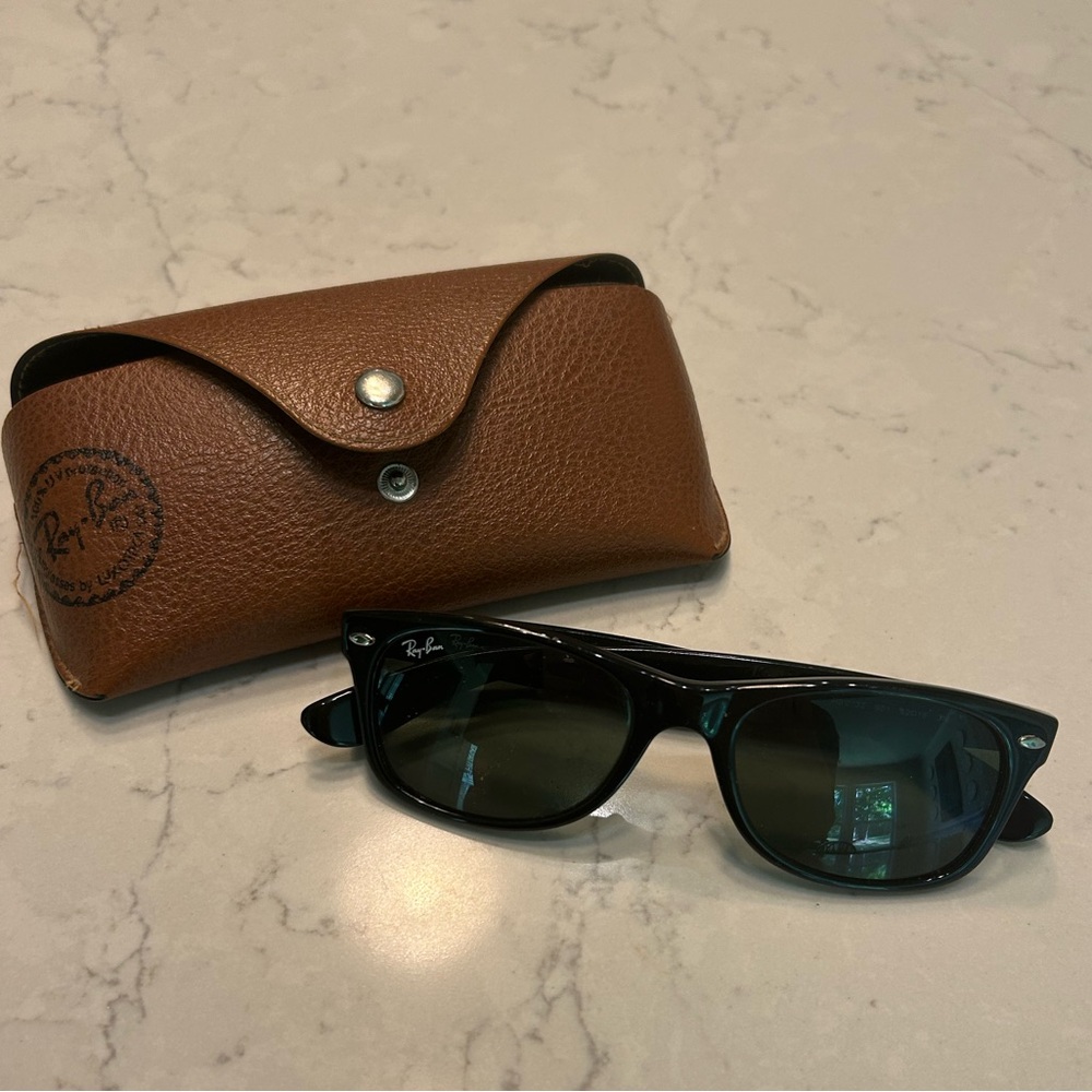 Ray Ban Classic Black Wayfarers